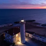One Bedroom Apartment With Stunning Sea View
